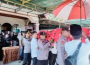 Kapolres AKBP Emil Eka Putra, S.I.K, M.Si Hadiri Upacara Penyerahan dan Pemakaman Jenazah Almarhum AIPTU RUDI KARMANI
