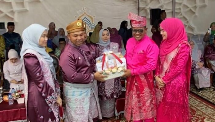 Bupati Zukri dan Wabup Husni Hadiri Pawai Ta’aruf MTQ ke-43 Riau di Bengkalis