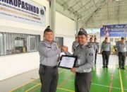 Lapas Pasir Pengaraian Gelar Apel Pagi dan Berikan Penghargaan Pegawai Teladan Bulan Mei