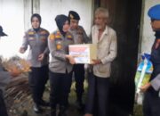 Polsek Bangkinang Kota Berbagi di Hari Bhayangkara ke-79: Bantuan Sembako untuk Warga Kurang Mampu