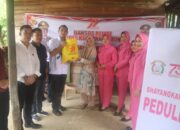 Polres Kuantan Singingi Melaksanakan Kegiatan Bakti Sosial Menyambut Hari Bhayangkara Ke-79 Tahun 2025