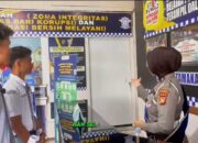 Satlantas Polres Kampar Wujudkan Edukasi Lingkungan Lewat Program SIM Gratis dan Tanam Pohon