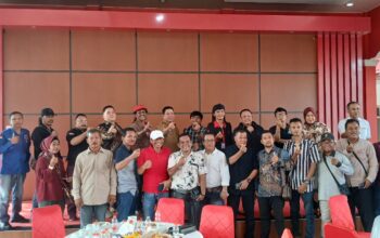 Wabup Rokan Hulu H. Syafaruddin Poti, SH., MM. Undang Seluruh Wartawan Sarapan Bersama di Kediaman Dinas