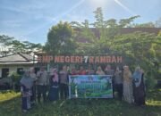 Wujudkan Green Policing, Polres Rokan Hulu Sambangi SMPN 7 Rambah Gelar Penanaman Pohon