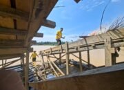 Polres Kuansing Tindak Tegas PETI, 3 Rakit di Sungai Kuantan Dimusnahkan