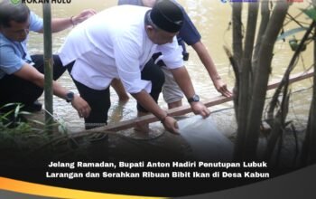Jelang Ramadan, Bupati Anton Hadiri Penutupan Lubuk Larangan dan Serahkan Ribuan Bibit Ikan di Desa Kabun