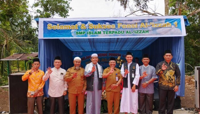 Festival Seni Ramadhan SMP IT Al-‘IZZAH Resmi Dibuka, Koordinator Pendidikan Rambah Beri Apresiasi