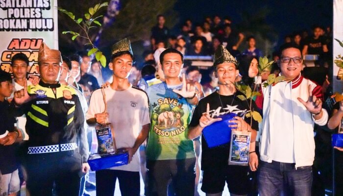 Dari Jalanan ke Arena Resmi, Polres Rohul Gelar Lomba Lari Malam untuk Pemuda