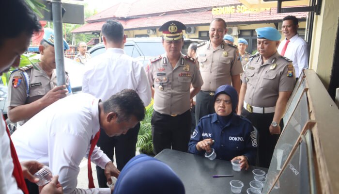 Jaga Integritas, Polres Madiun Kota Gelar Cek Urine Mendadak