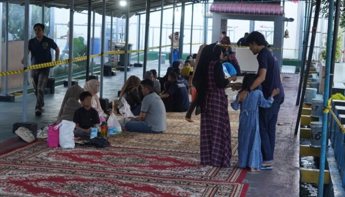 Suasana Haru Ramadan, Rutan Pekanbaru Fasilitasi Buka Puasa Bersama Warga Binaan dan Keluarga