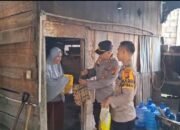 Ramadhan Penuh Berkah, Polsek Rambah Salurkan Bantuan Sembako kepada Warga Kurang Mampu