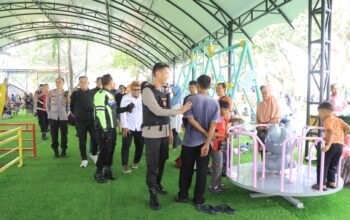 Patroli Dialogis di Objek Wisata, Kapolres Madiun Pastikan Libur Lebaran Aman dan Nyaman