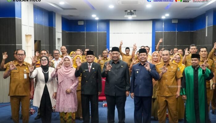 Resmi Dilantik Bupati Anton, Yusmar Emban Amanah sebagai Pj Sekda Rokan Hulu