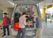 Sigap dan Humanis, Polsek Jiwan Dampingi ODGJ Mengamuk hingga Dapat Penanganan Medis