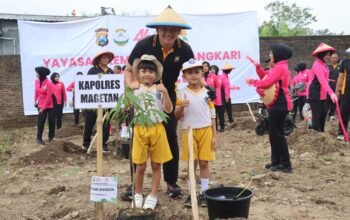 Polres Magetan dan Bhayangkari Hijaukan Lahan Kritis, Libatkan Anak TK Tanamkan Cinta Lingkungan