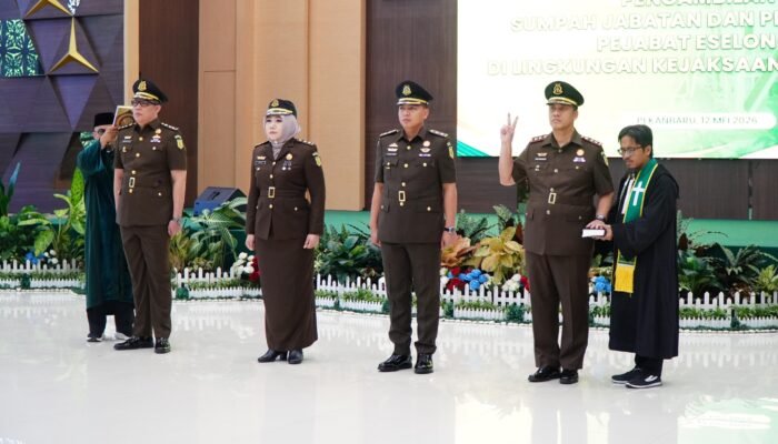 Kejati Riau Lakukan Rotasi Pejabat, Kajati Ingatkan Amanah dan Loyalitas Institusi