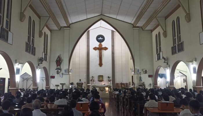 Hadir untuk Masyarakat, Polres Madiun Kota Pastikan Ibadah Kenaikan Yesus Kristus Berjalan Aman dan Kondusif
