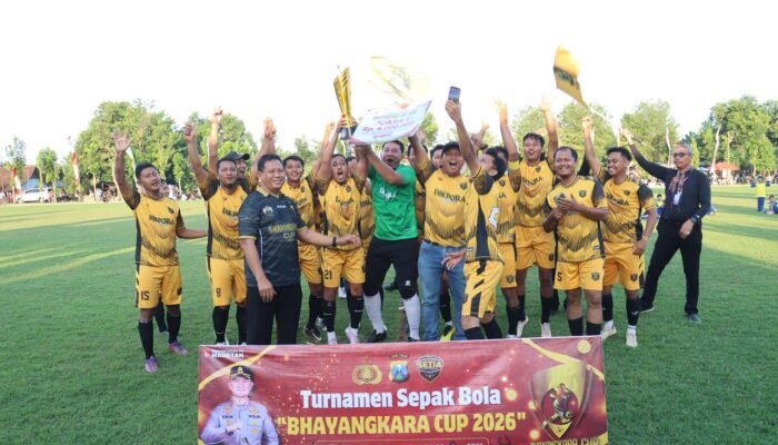 Meriahkan Hari Bhayangkara ke-80, Dikpora Magetan Sukses Rebut Juara Turnamen Sepak Bola Kapolres Cup 2026