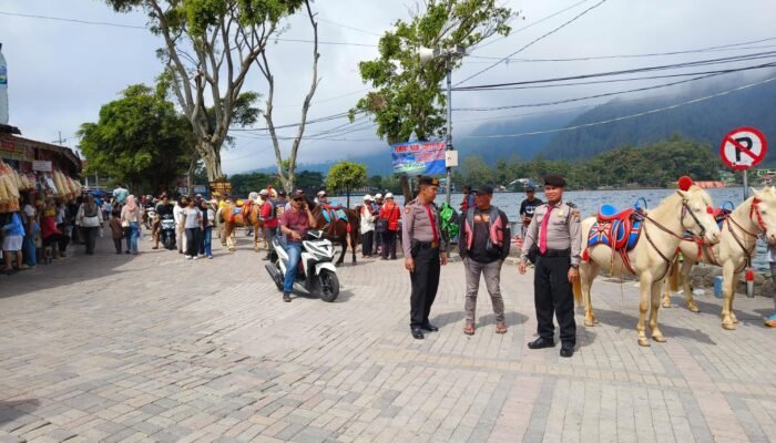 Antisipasi Lonjakan Wisatawan, Polisi Intensifkan Patroli di Telaga Sarangan Pada Idul Adha 2026