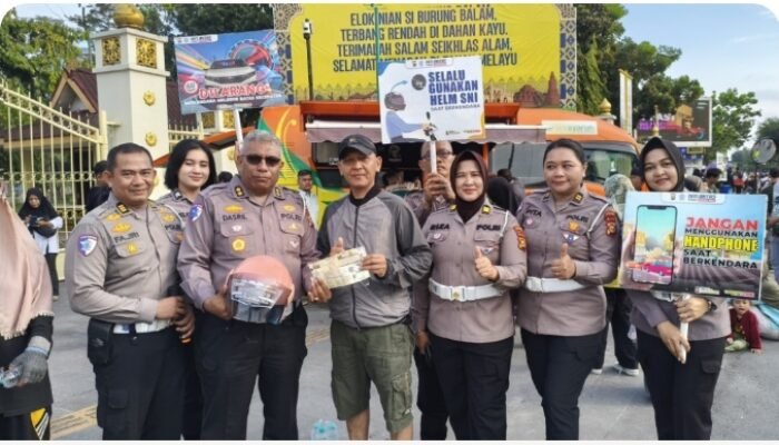 Kampanye Keselamatan dan Green Policing Ditlantas Polda Riau Meriahkan CFD Jalan Sudirman Pekanbaru
