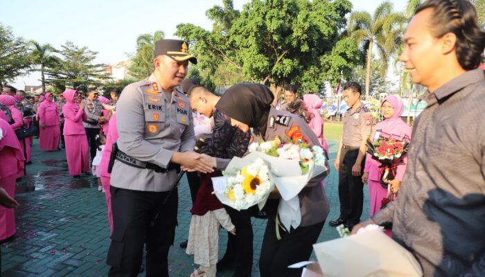 Kapolres Magetan Pimpin Korp Raport Kenaikan Pangkat 84 Anggota Polri dan 1 PNS, Tegaskan Pangkat Baru Adalah Amanah Masyarakat