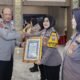 Dedikasi dan Inovasi Berbuah Prestasi, Brigpol Riztania Raih Penghargaan Kapolda Jatim