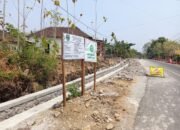Rehabilitasi Jalan Krajan–Lembeyan Kulon Dikerjakan, Dinas PUPR Magetan Tekankan Pentingnya Drainase