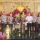Hadiri Pesta Pernikahan, Polsek Kabun Gelorakan Gerakan Riau Cerah Presisi Lewat Bibit Pohon yang Dijadikan Kado