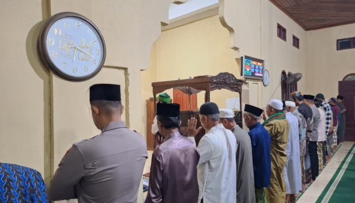 Polsek Jajaran se-Rohul Gelar Subuh Keliling, Ajak Masyarakat Jaga Kamtibmas